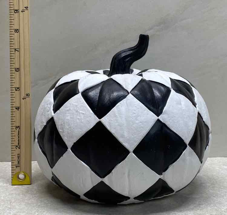 Black And White Pumpkin