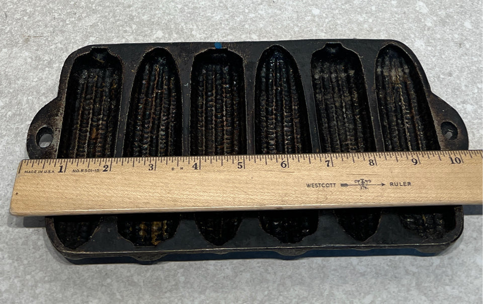 Cast Iron Corn Pan