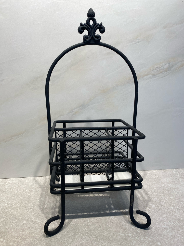 Metal Divided Basket