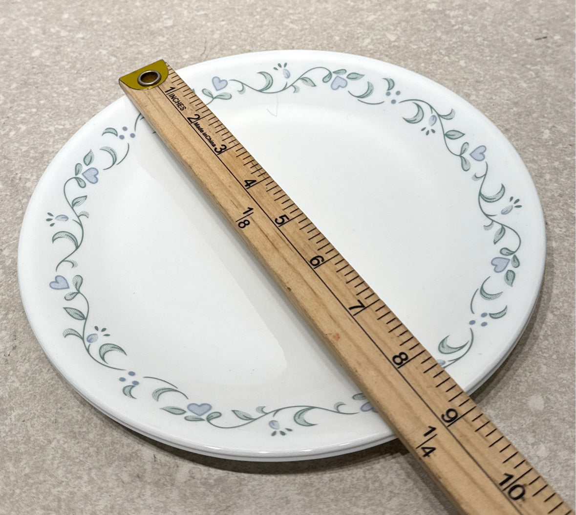 Set of 2 Corelle Plates