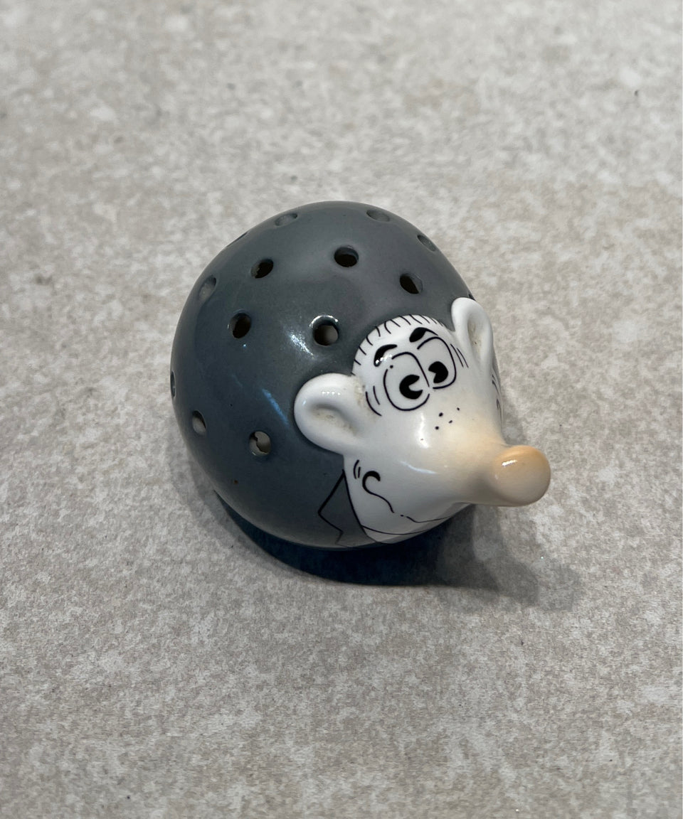 Goebel Cheese Shaker