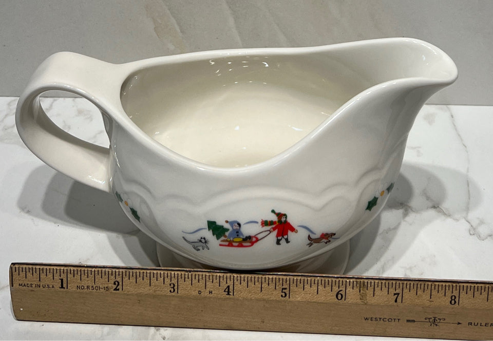 Pfaltzgraff Gravy Boat