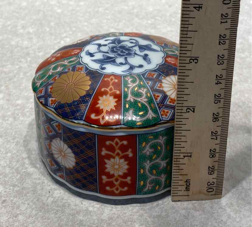 Empress Covered Box