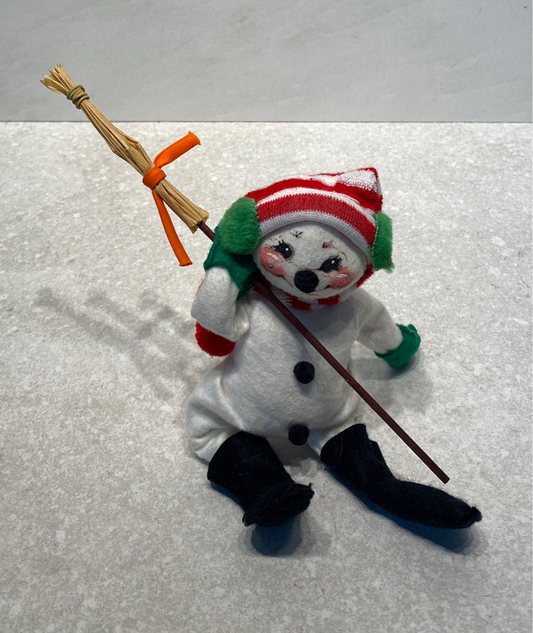 Annalee Snowman