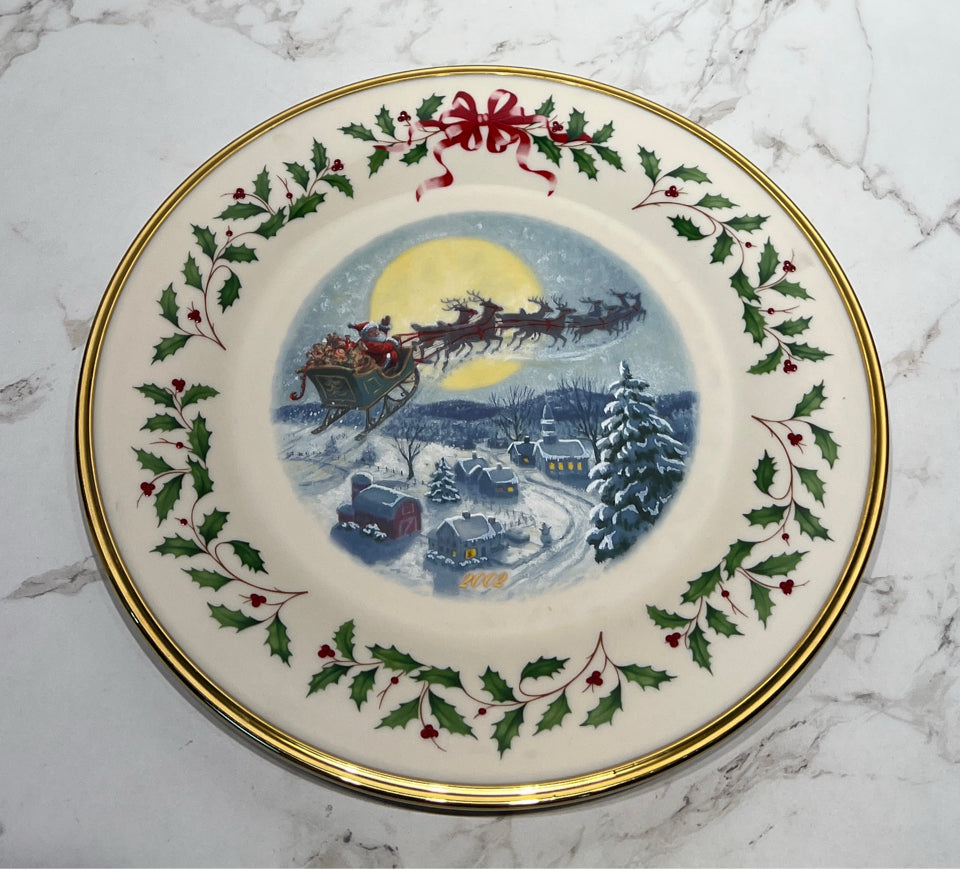 Lenox Holiday Plate - 10.5"