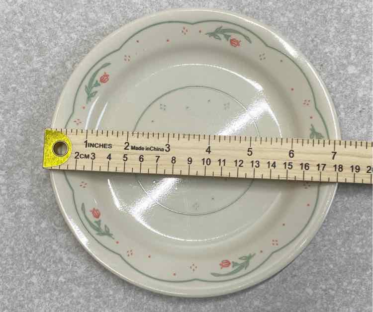 Set of 3 Corelle Plates