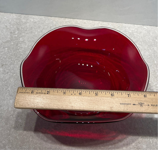 Red Footed Bowl