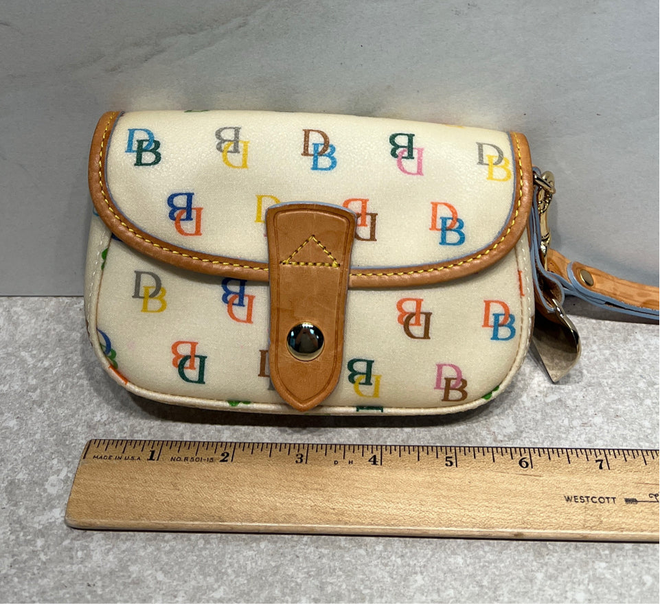 Dooney And Bourke Wristlet