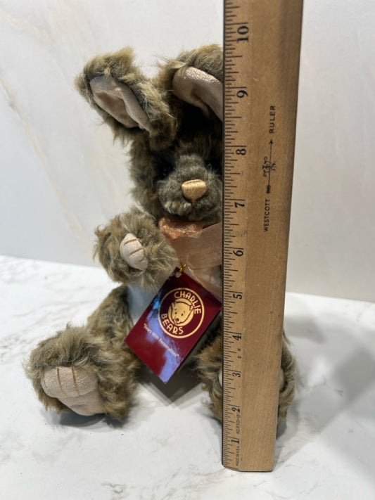 Charlie Bears "Hop"