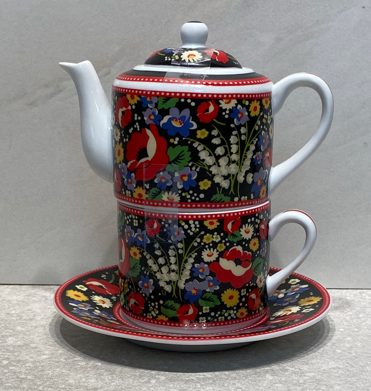 Vera Bradley Teapot with Underplate