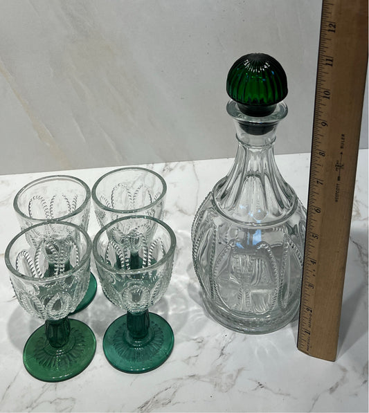 Decanter and 4 Glasses