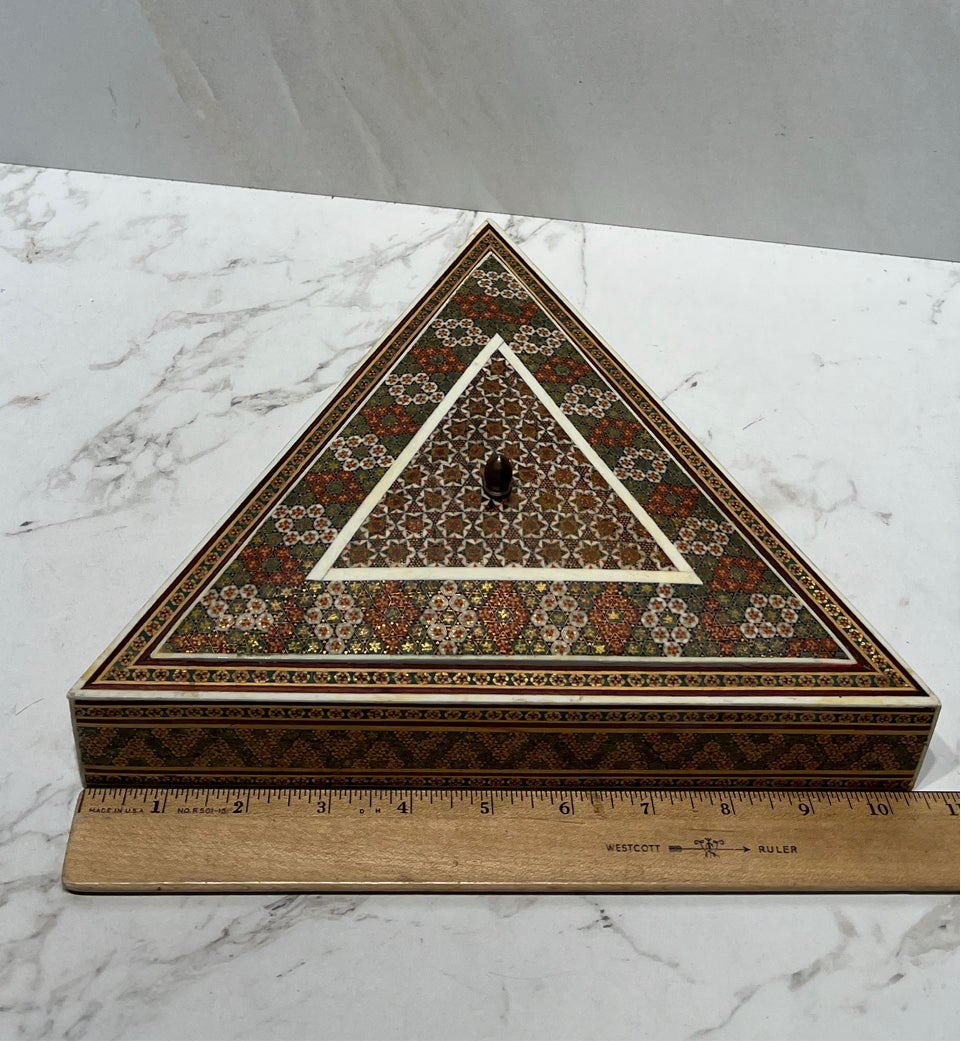 Triangle Box