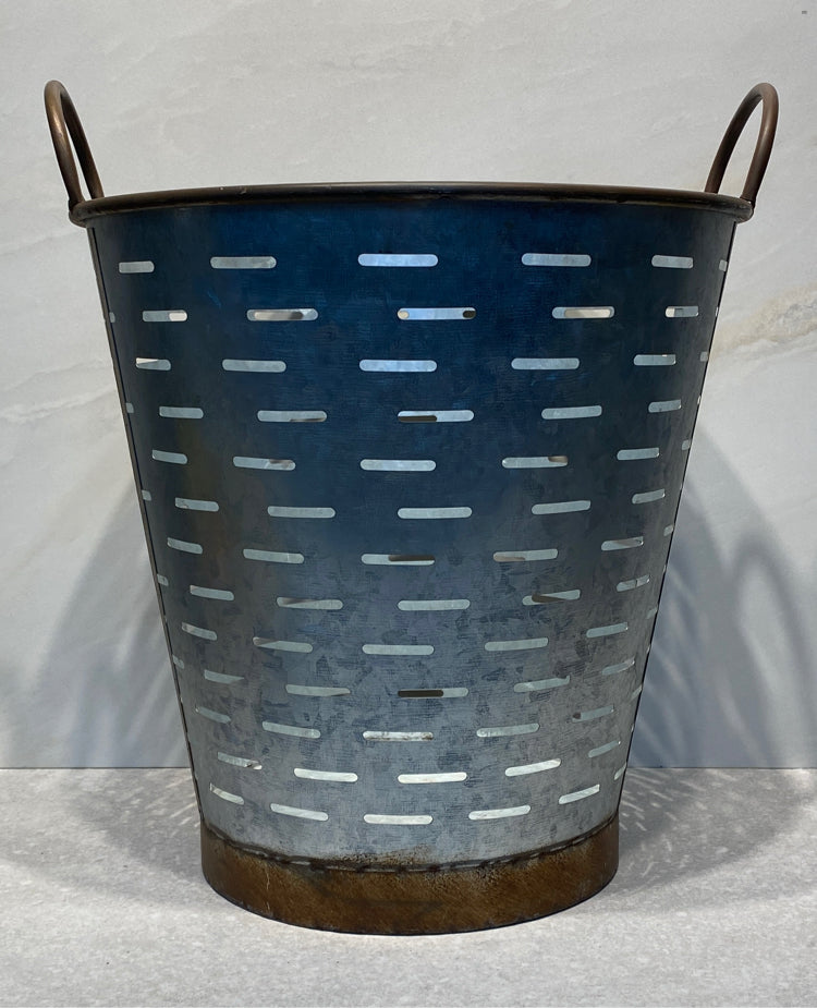 Bucket