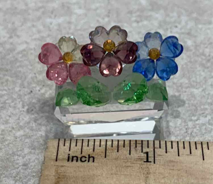 Crystal World Pansies Figurine