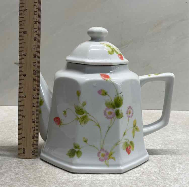 Strawberry Fields Teapot