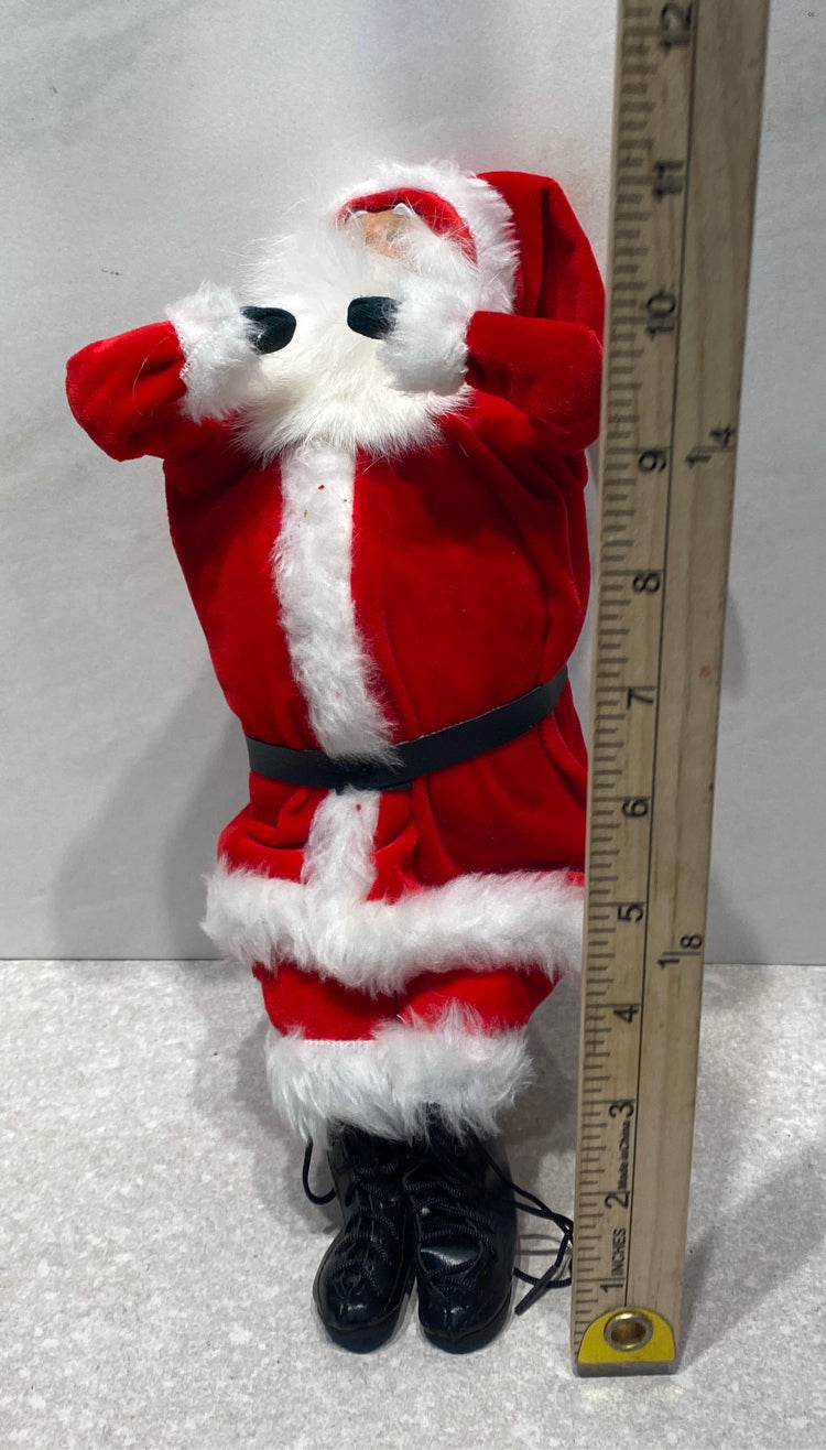 Byer's Choice Sitting Santa