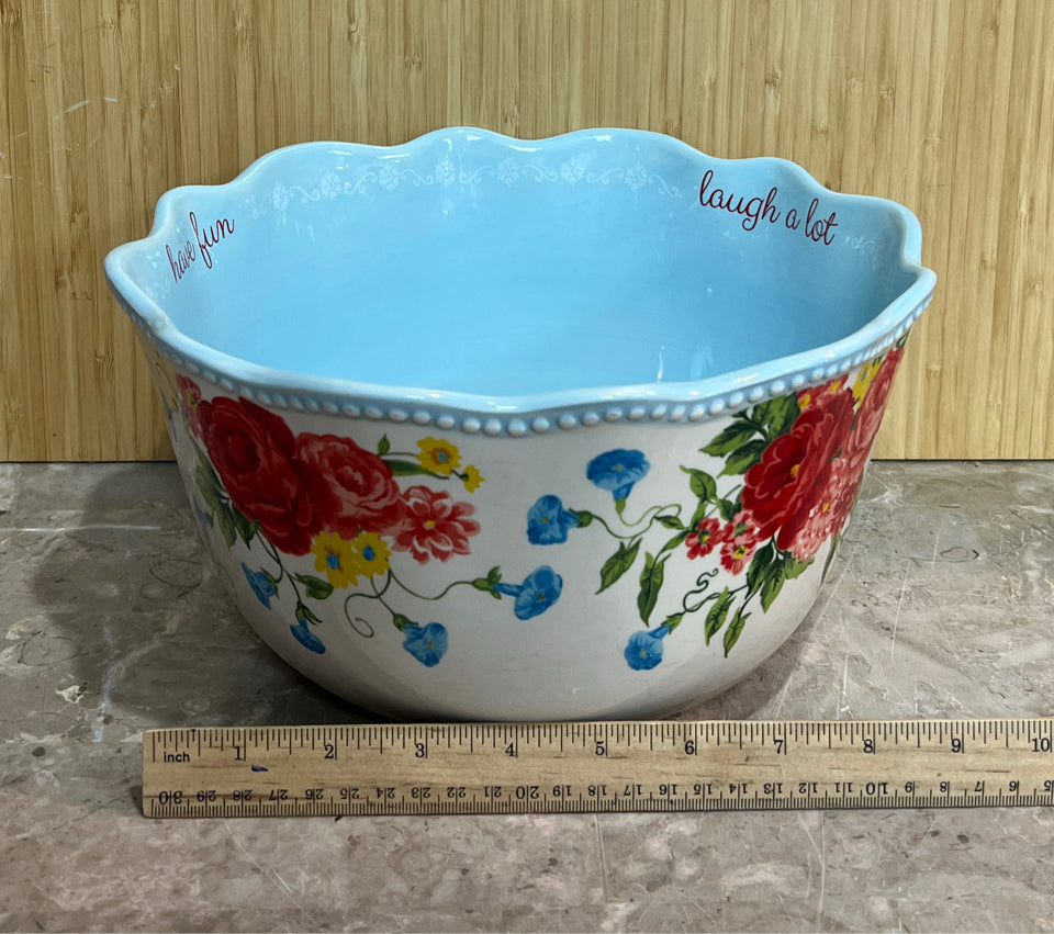 Pioneer Woman Large Bowl