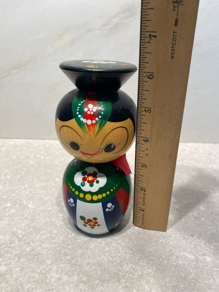Figurine