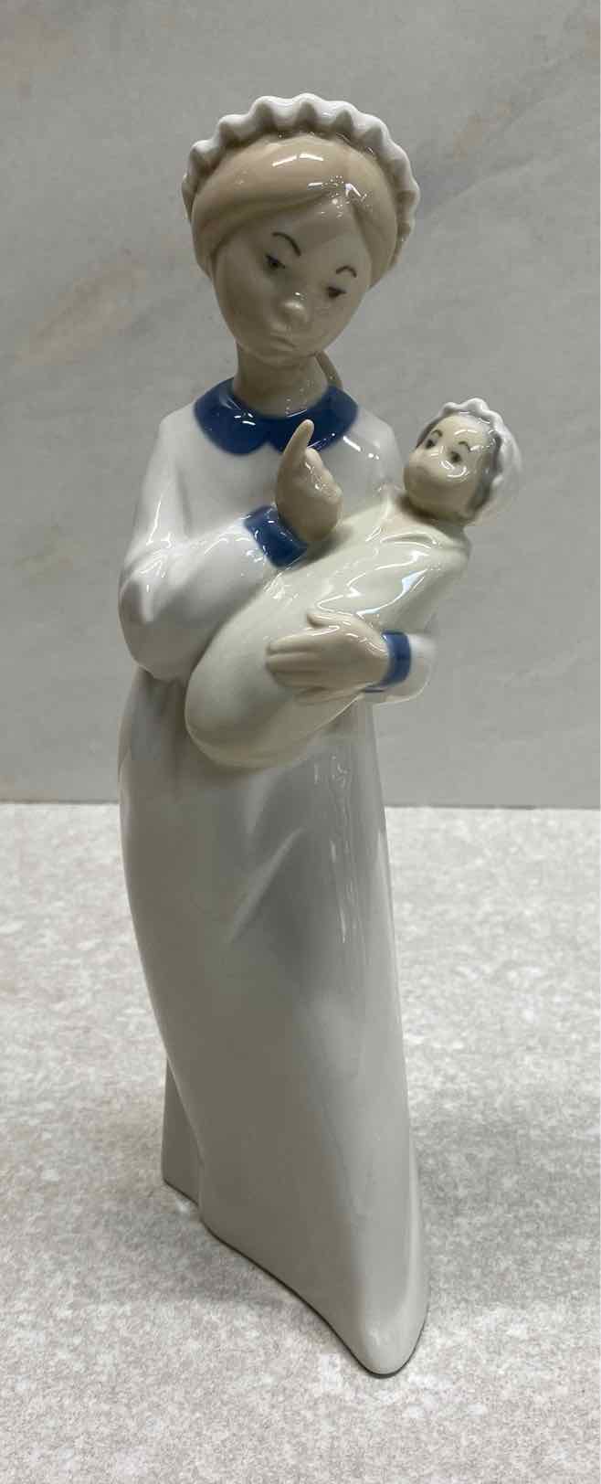Rex Valentina Figurine