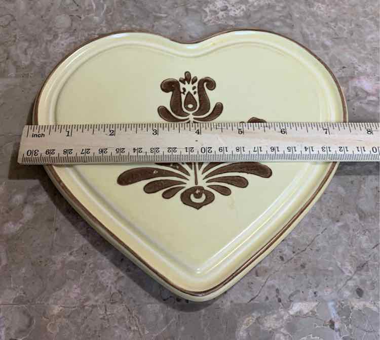 Pfaltzgraff Heart Trivet