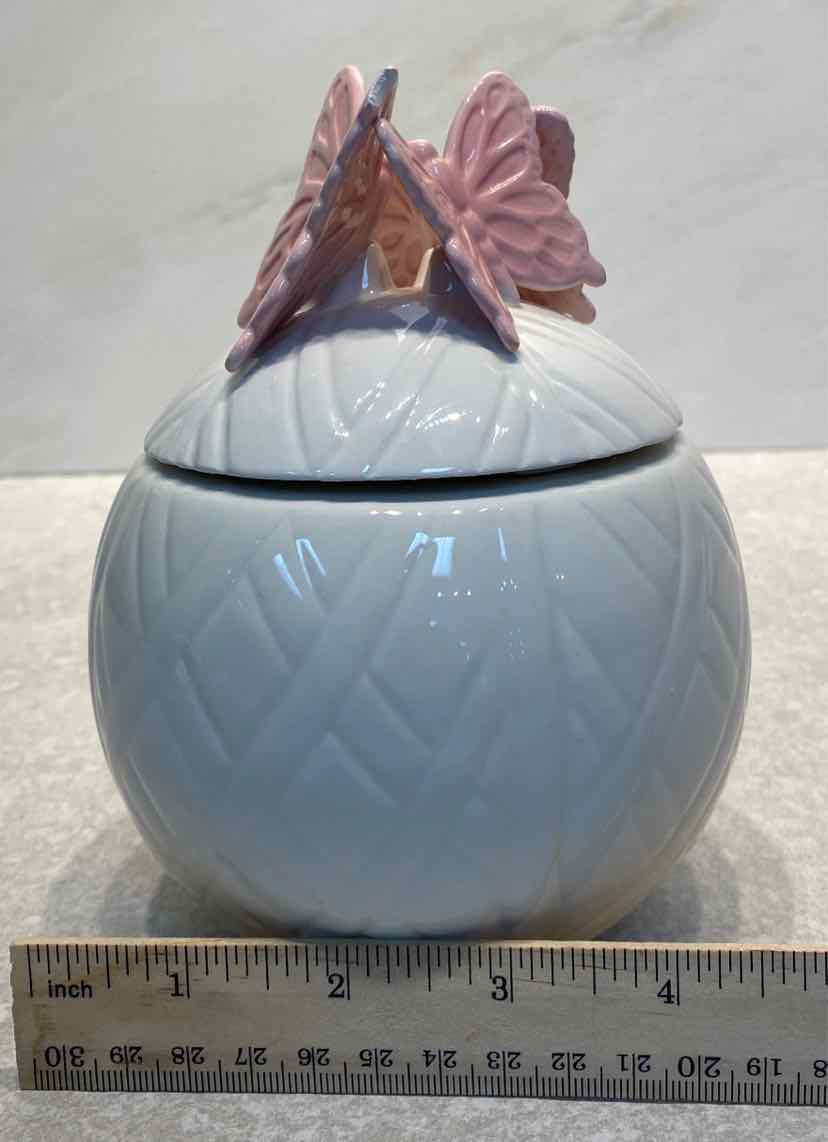 Slatkin Sweet Pea Candle