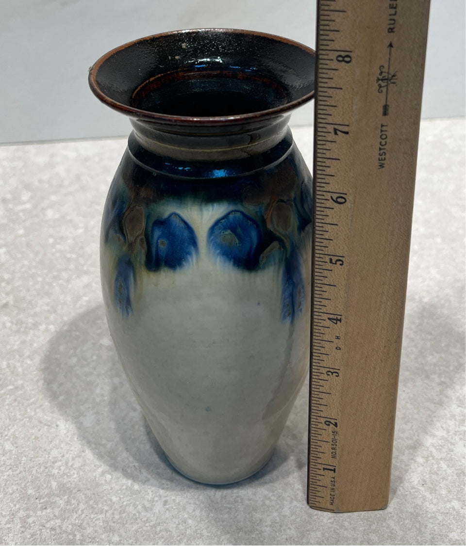 Signed Vase - Searle