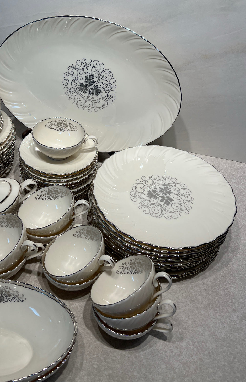 Lenox Valera Dinnerware Set