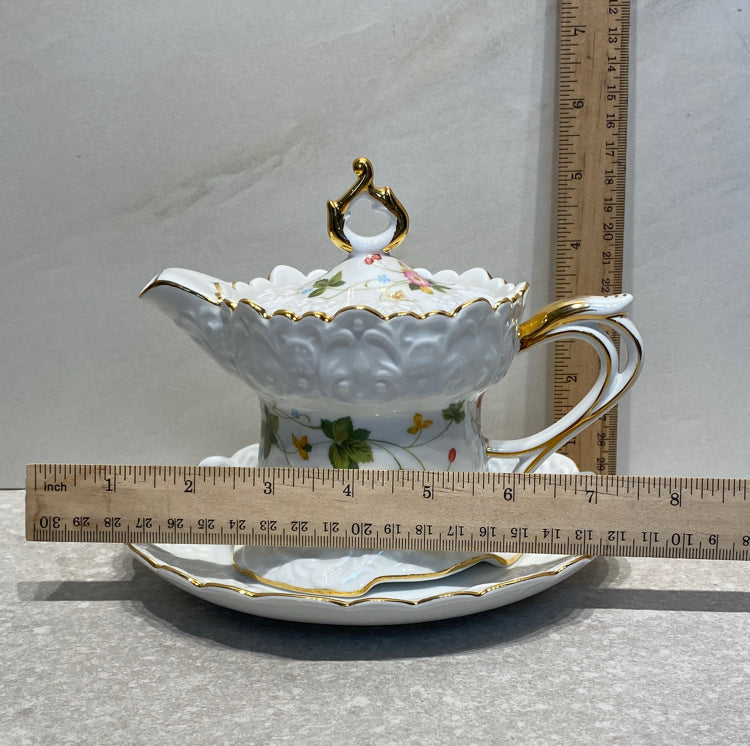 Teapot with Underplate