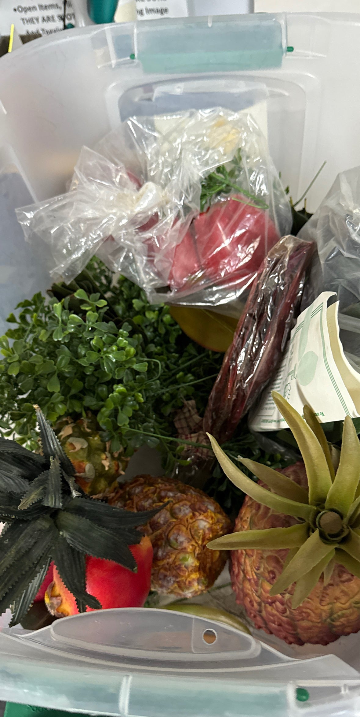 Williamsburg Curved Fruit Centerpiece