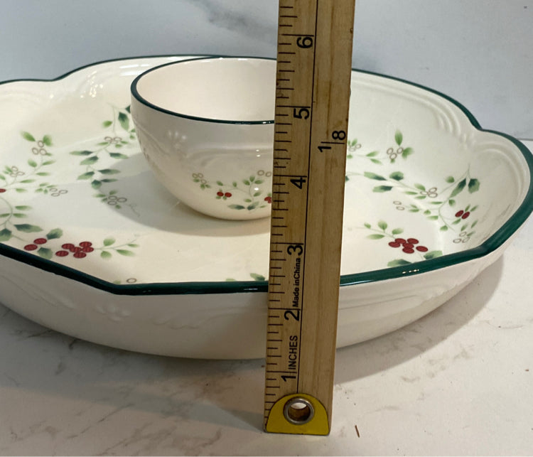 Winterbery Chip And Dip