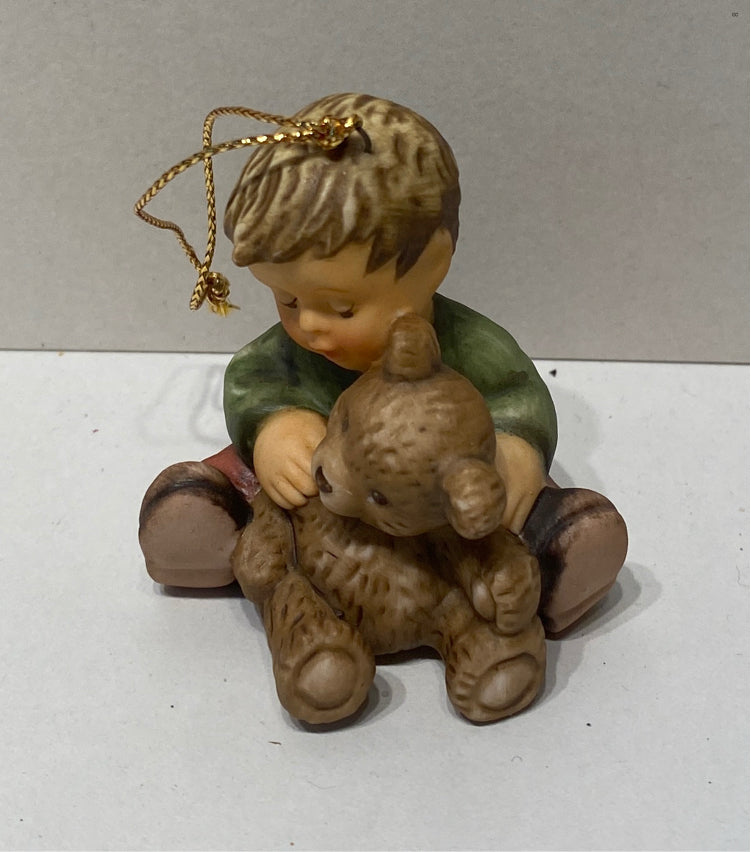 Hummel Ornamnet