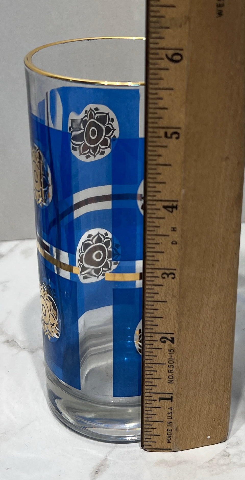 Set of 5 Gold Medallion Glasses