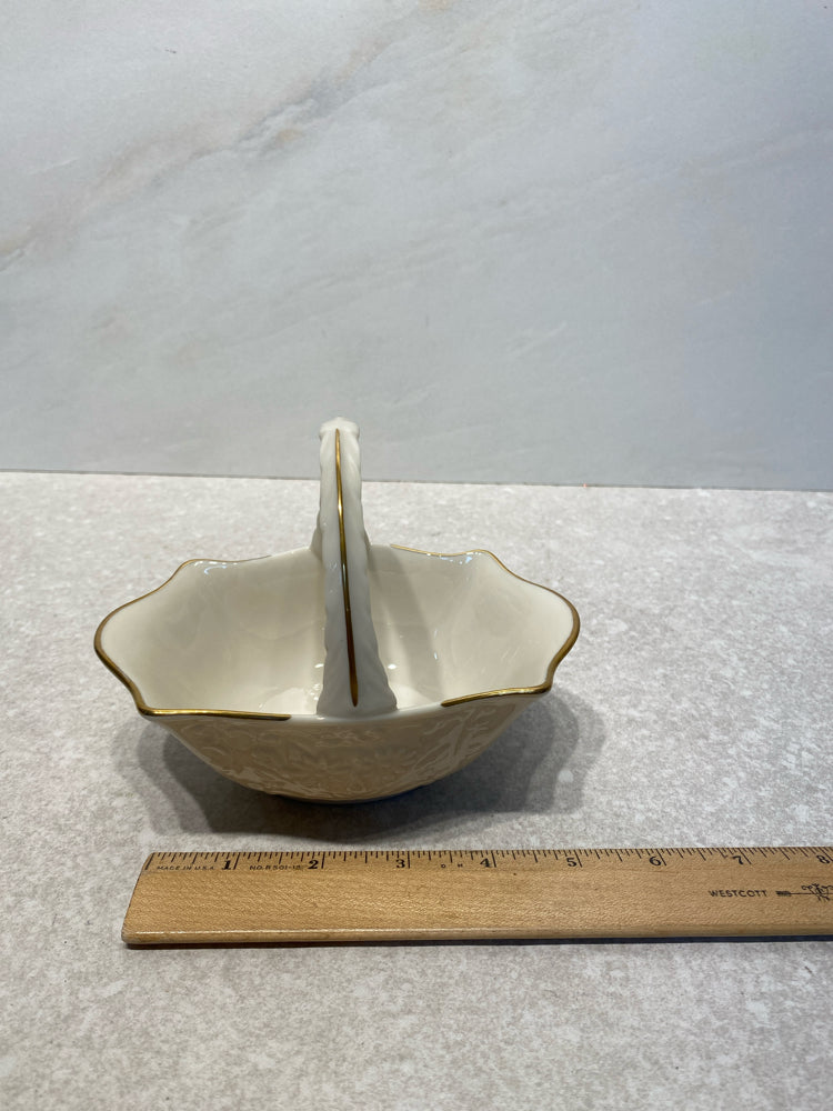 Lenox Basket