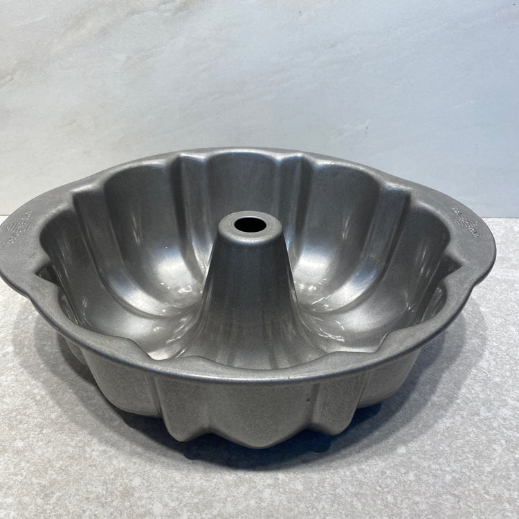 Bundt Pan