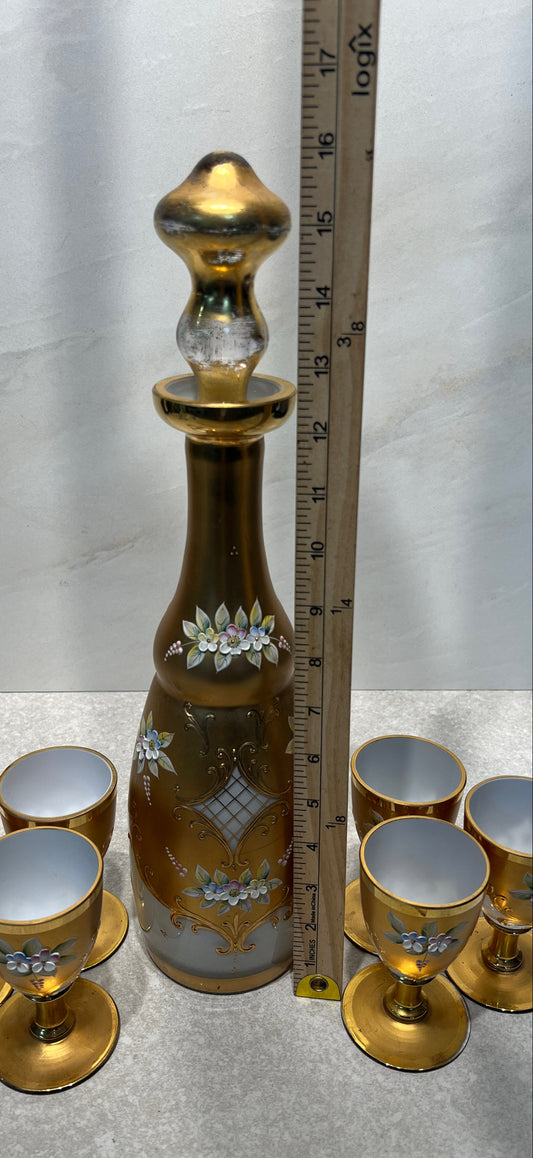 Decanter and 6 Glasses