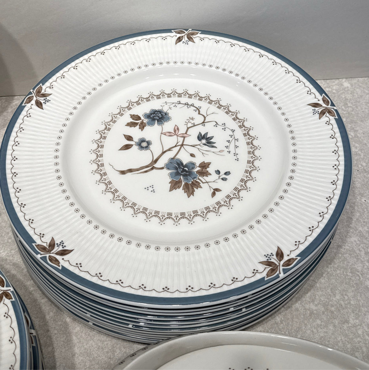 Royal Doulton Old Country Dinnerware Set