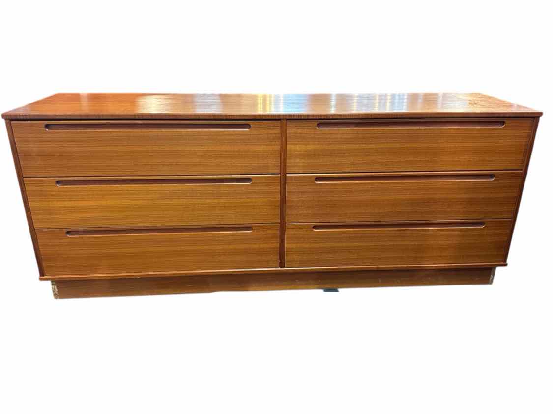 Denmark Long Dresser