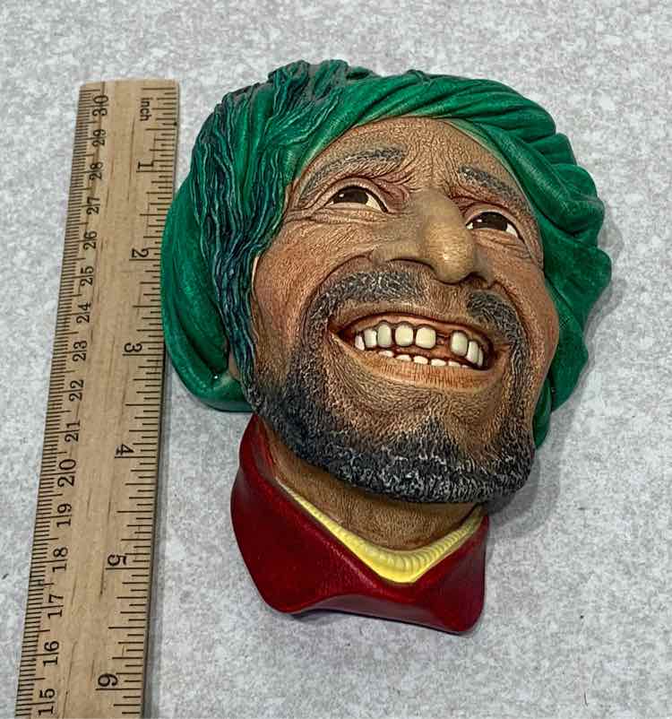 Bossons Figurine