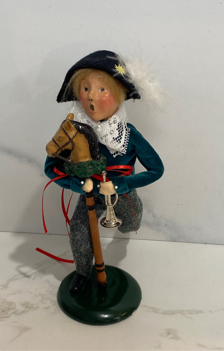 Byers Choice Caroler