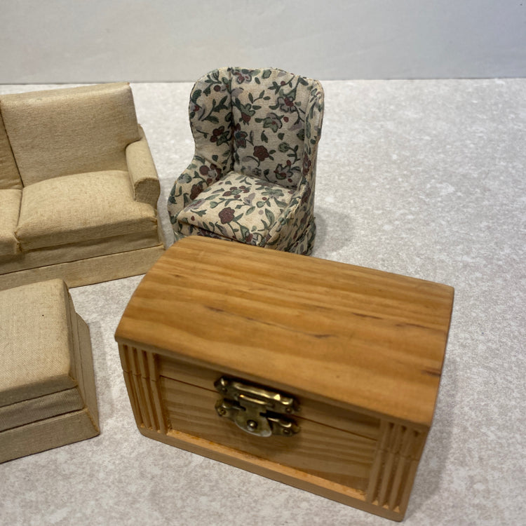Doll House Lot