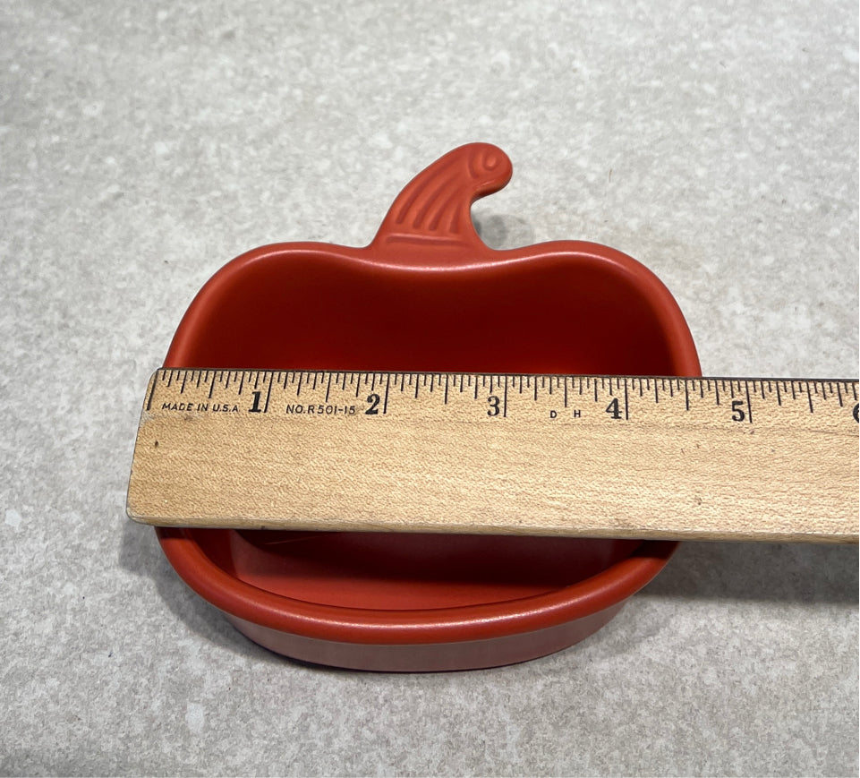 Chantal Bowl with spreader