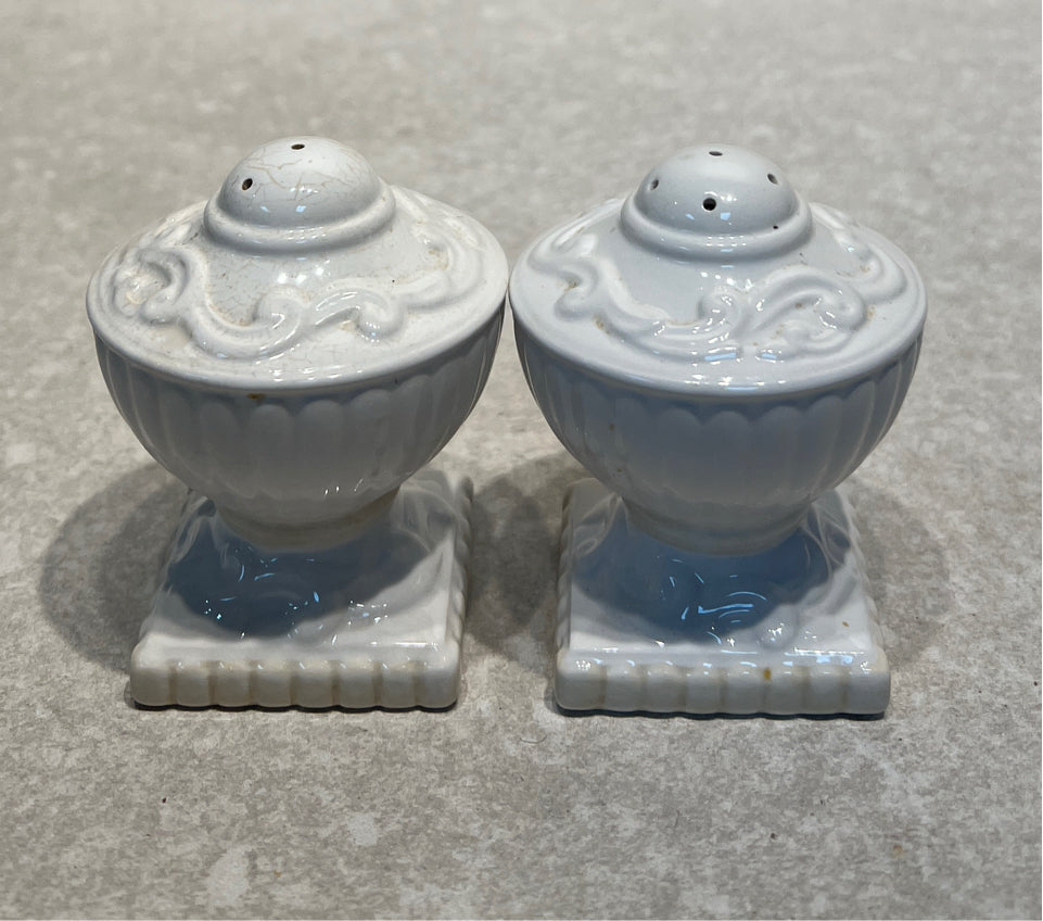 Lenox Salt And Pepper Shakers