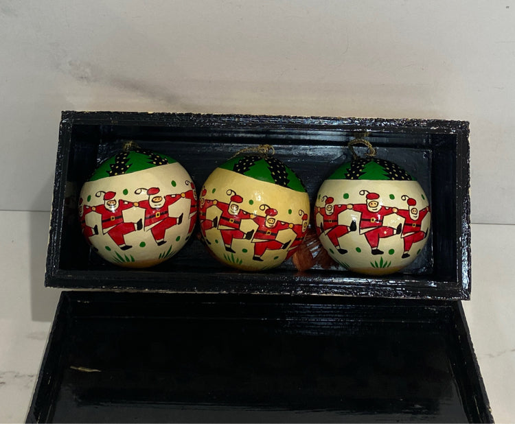 Box with Ornaments