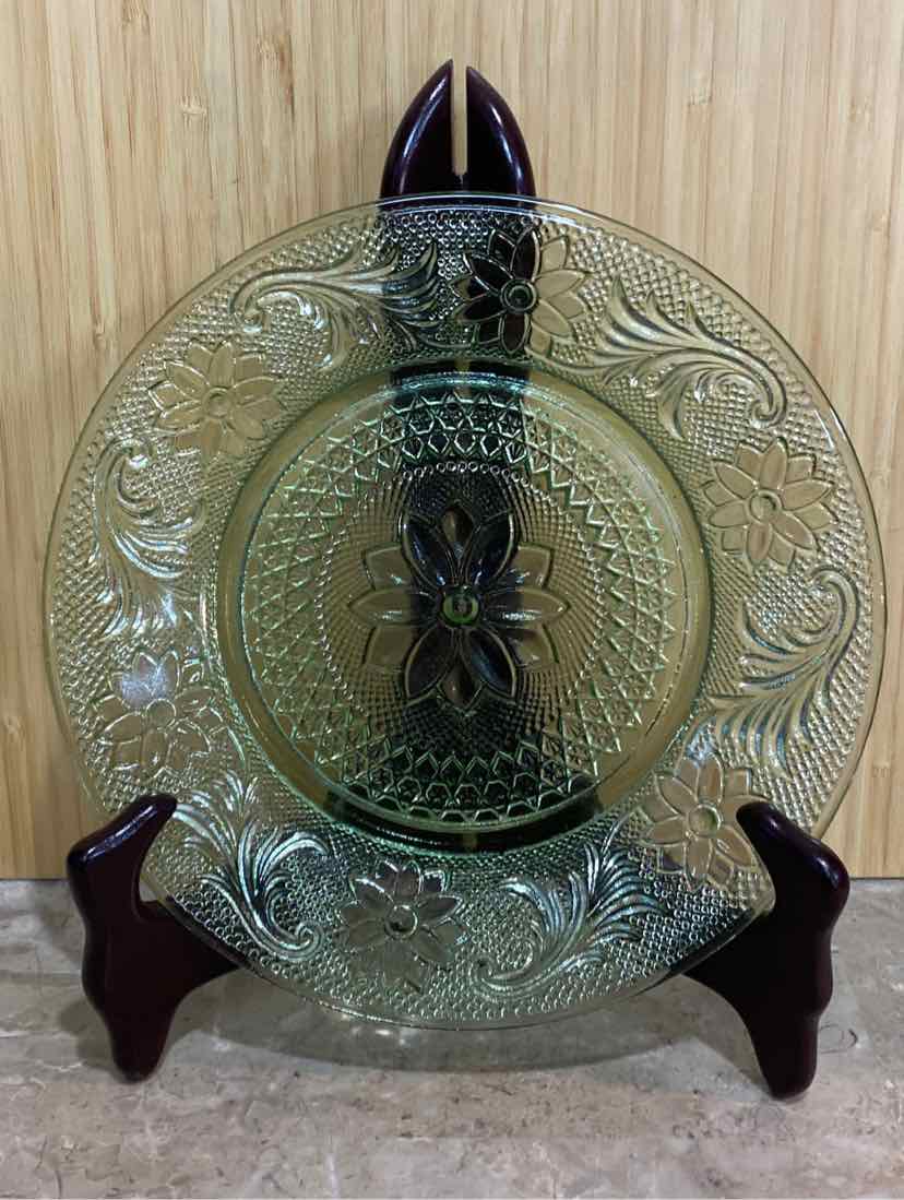 Set of 4 Tiara Chantilly Plates