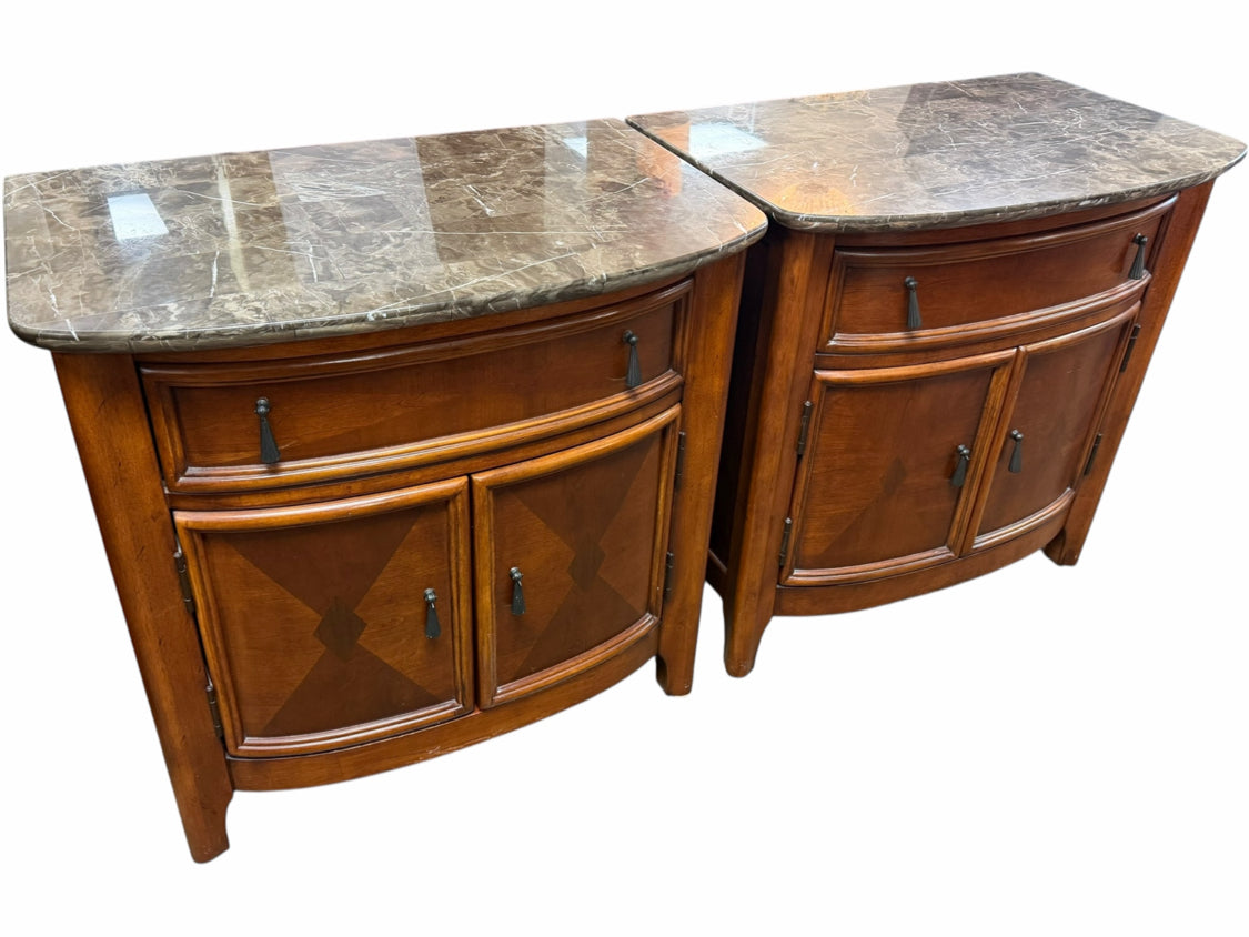 Set of 2 Nightstands
