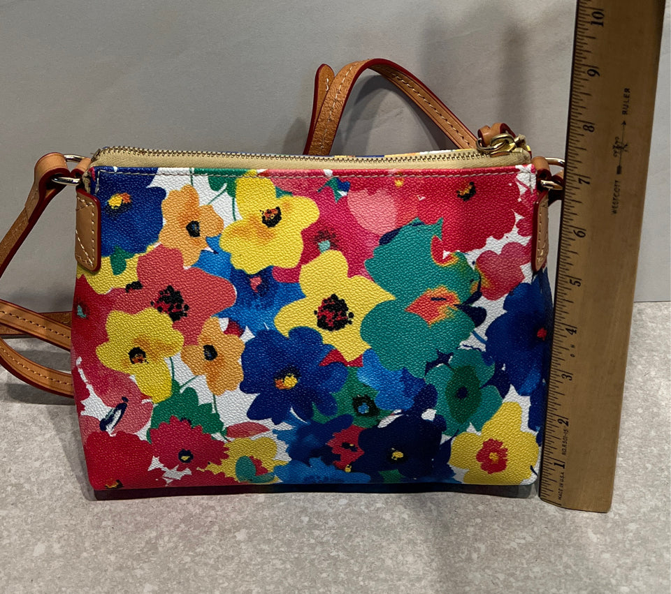 Dooney And Bourke Handbag