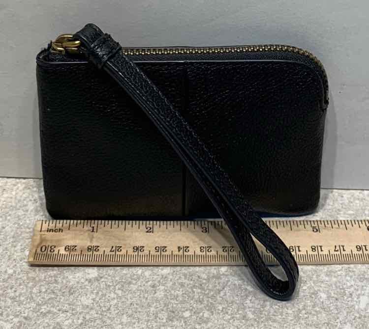 Fossil Wristlet