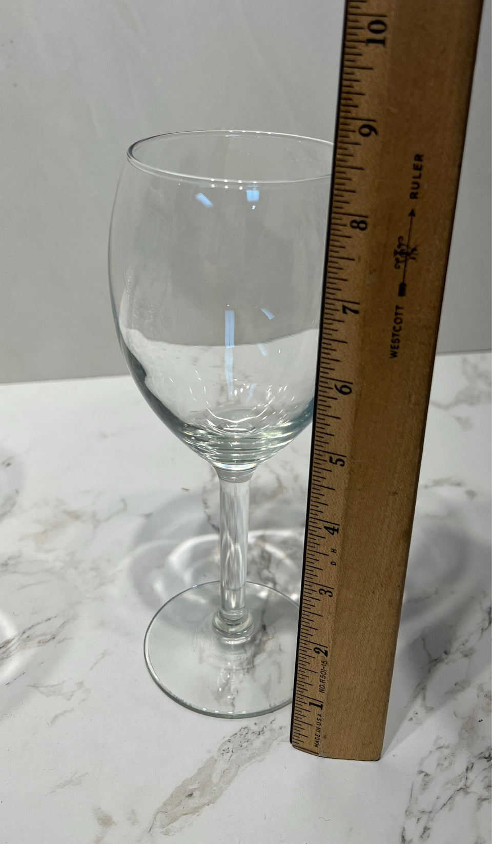 Set of 8 Wine Glasses