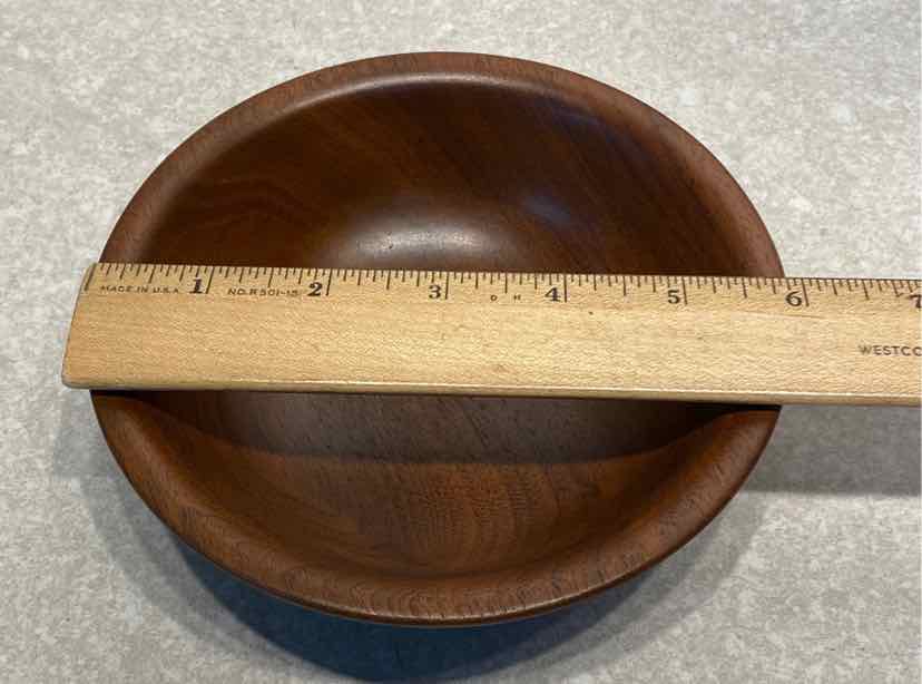 Set of 4 Walnut Bowls
