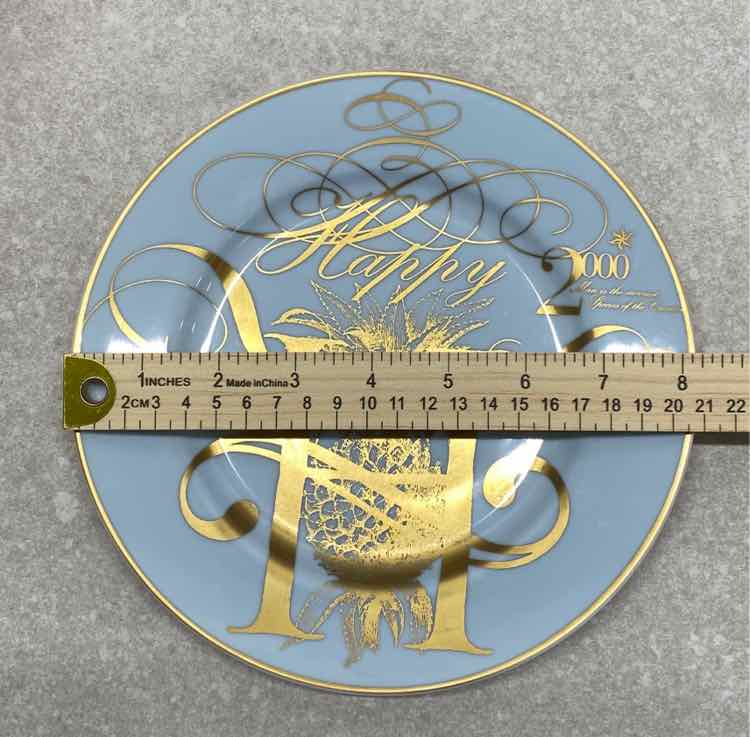 Set of 4 Williams Sonoma Plates